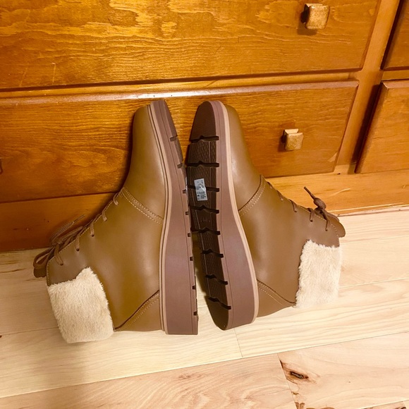 “Clark’s” Angel Boots Brand New never use - Picture 6 of 7